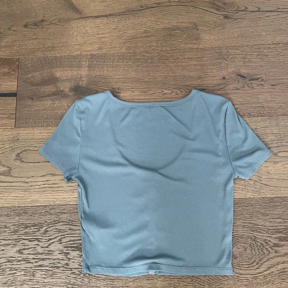 Sunday Best crop top - Picture 3 of 3